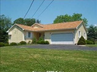 209 Hoxie Rd, Lebanon, CT 06249