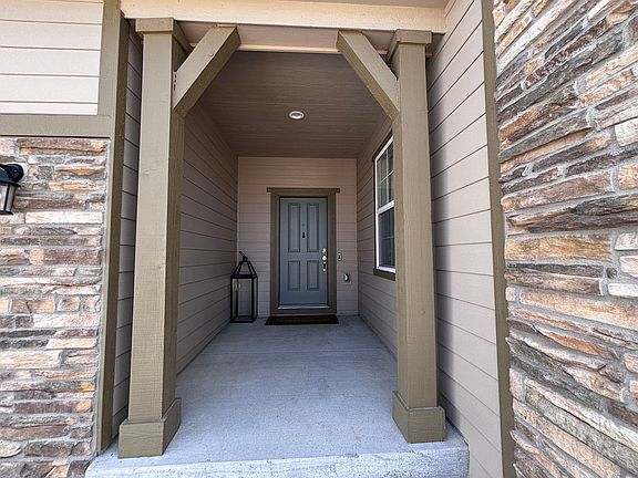 3rd image of 9377 Mayflower Gulch Way