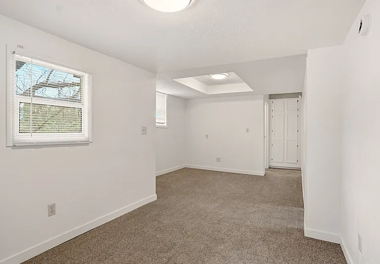 314 E Ermina Ave — Photo 24