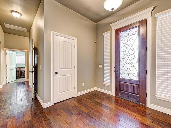 5th image of 5204 NW 160th Ter