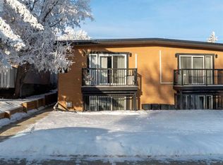 2036 S 27th Ave SW #4, Calgary, AB T2T 1H5