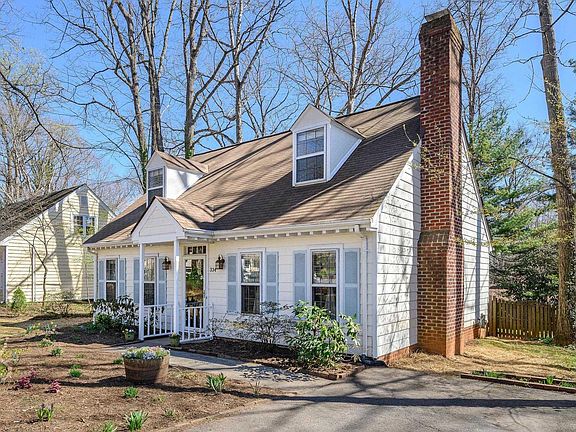 2nd image of 334 N Bennington Rd