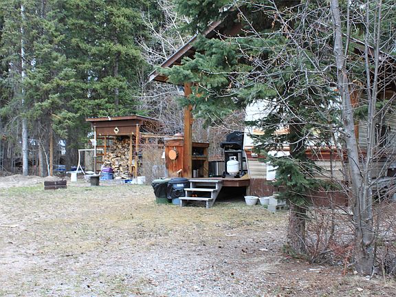 2nd image of 210 Link Lake Rd