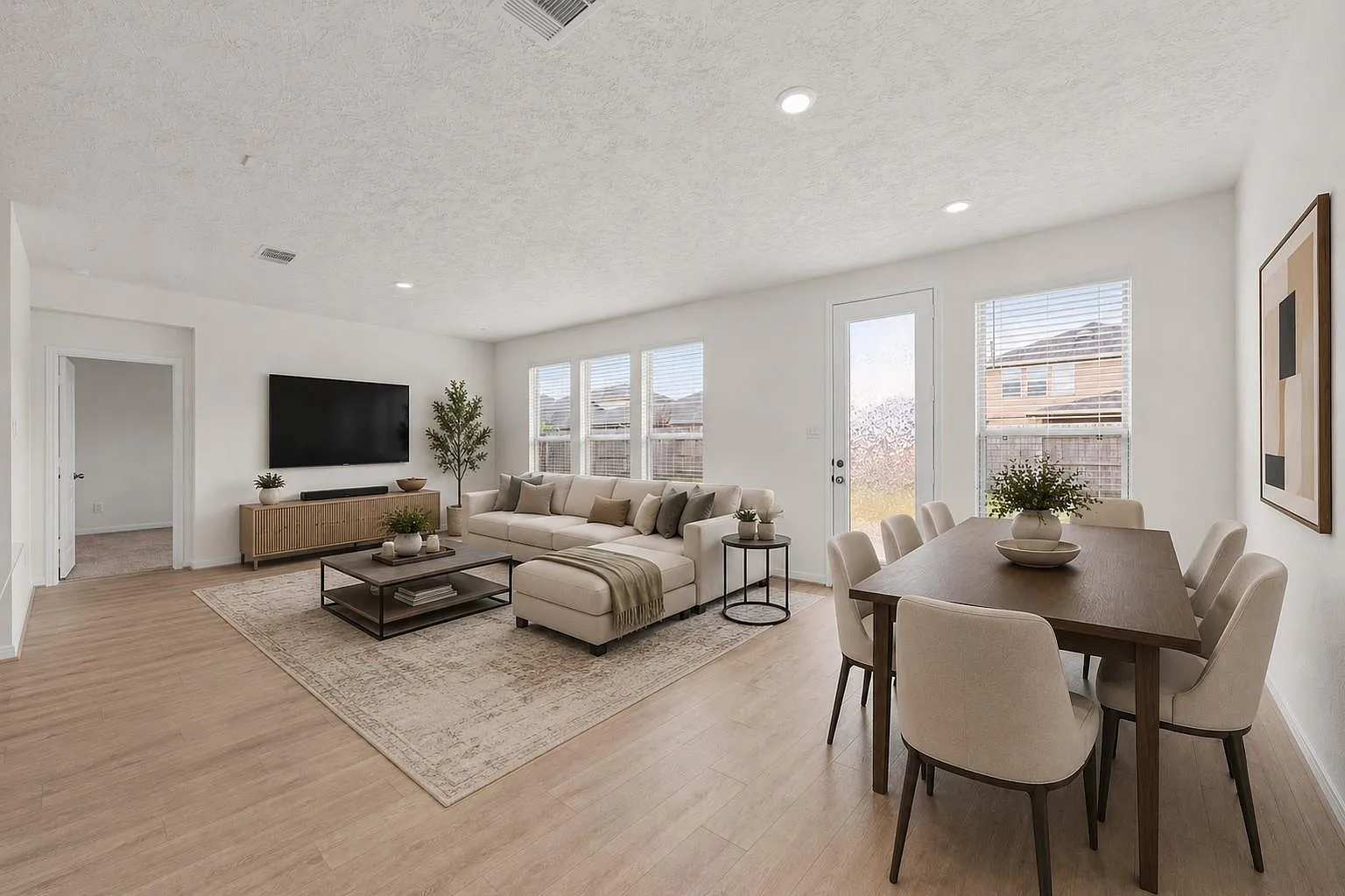 3 bed, 2.0 bath, $2,100 — Photo 2