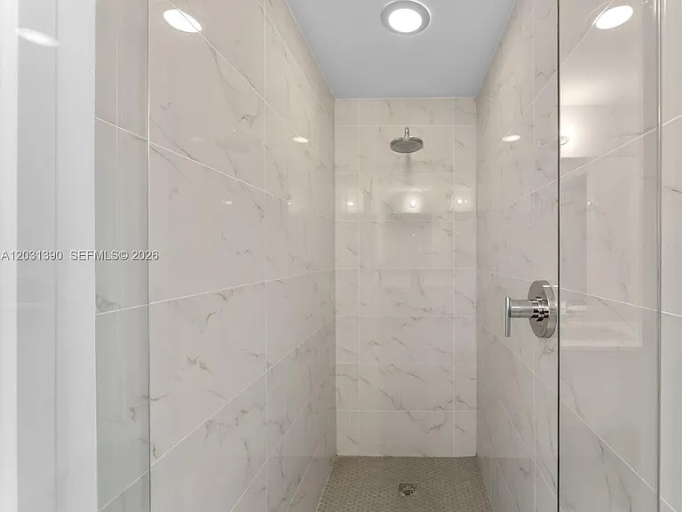 16385 Biscayne Blvd #3120 — Photo 10