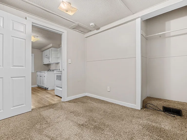 3125 State Ave — Photo 15
