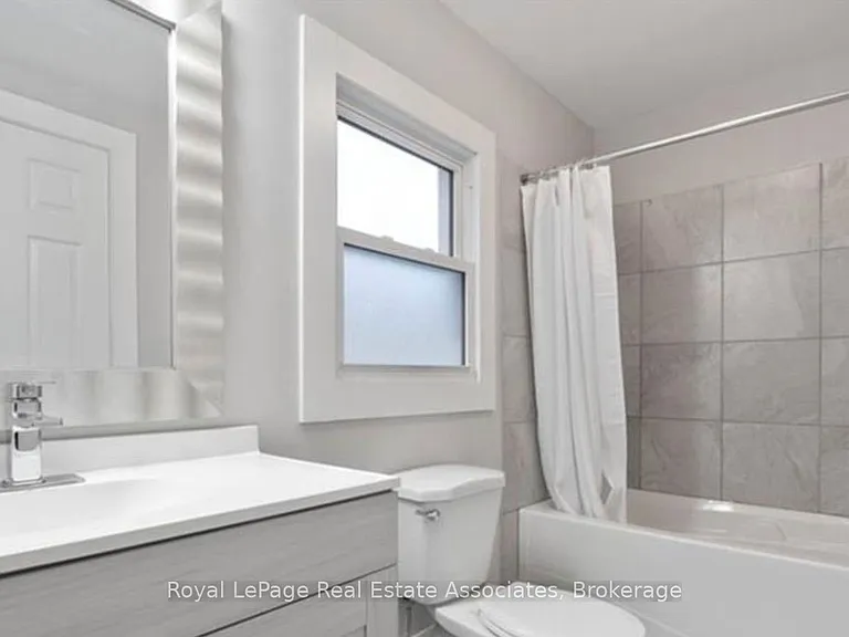 176 Park St #1 — Photo 10