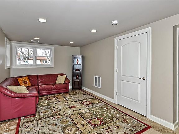 4th image of 8129 Kolmar Ave