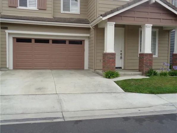20904 Monarch Ln #27, Huntington Beach, CA 92646