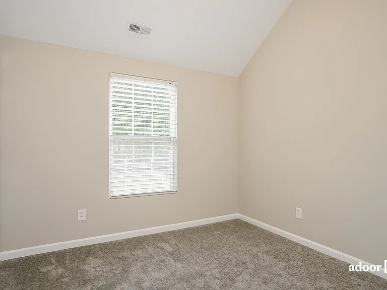 4037 Griffis Glen Dr — Photo 12