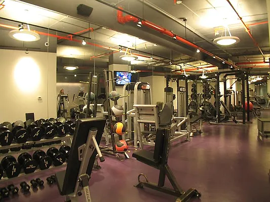 Rented by 2 Cooper Square Leasing Office | media 9