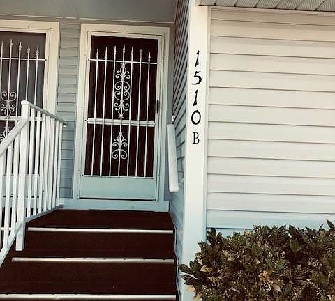2nd image of 1510 Trafalgar Ln #L-202