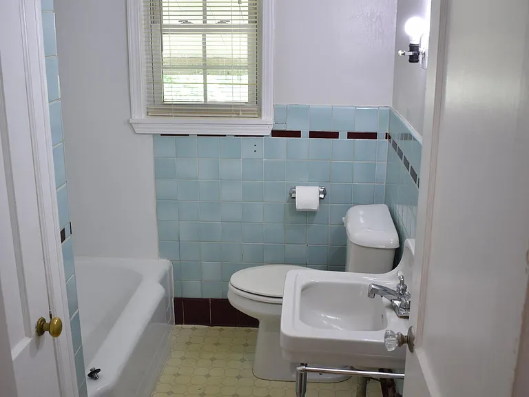 1st floor bathroom