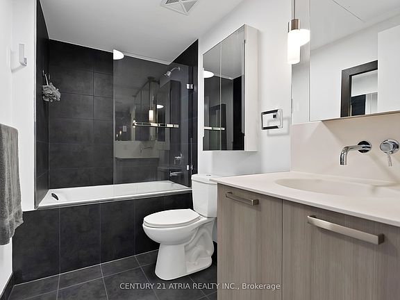 5th image of 95 Bathurst St #318