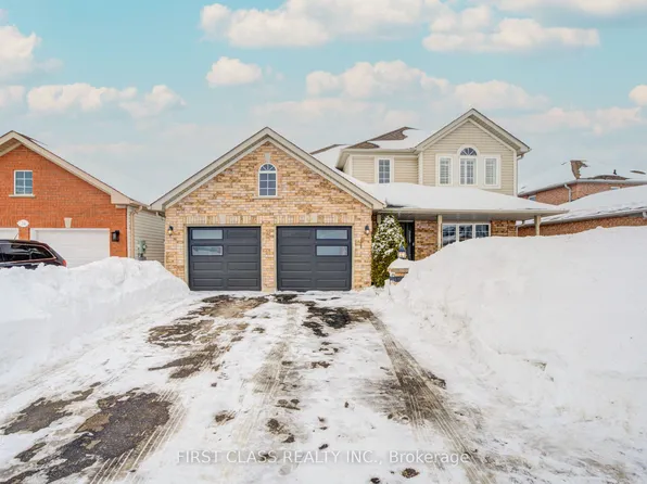 26 Country Ln, Barrie, ON L4N 0E6