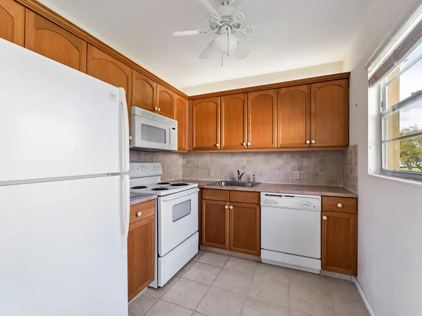 200 Dorset E, Boca Raton, FL 33434