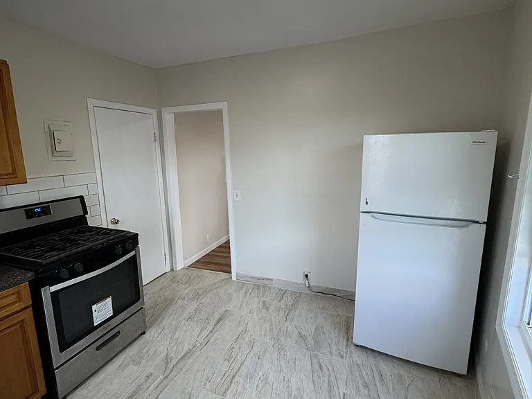 92-04 Corona Ave #2F — Photo 13