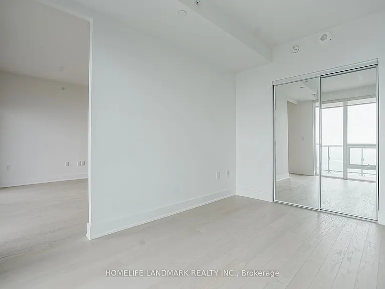 955 Bay St #3806 — Photo 9