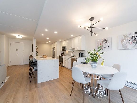 5th image of 500 High Point Dr APT 513
