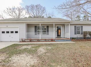 222 Chappell Creek Ct, Richlands, NC 28574