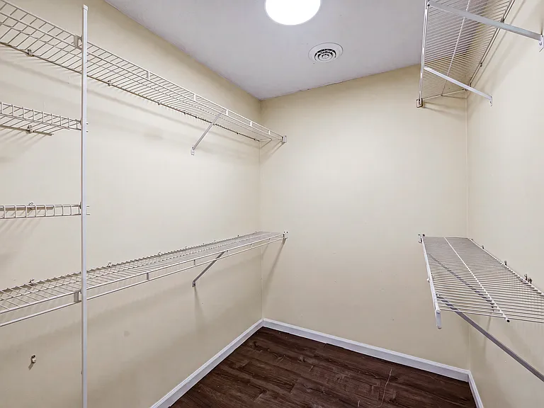 415 White Oak Cir — Photo 12