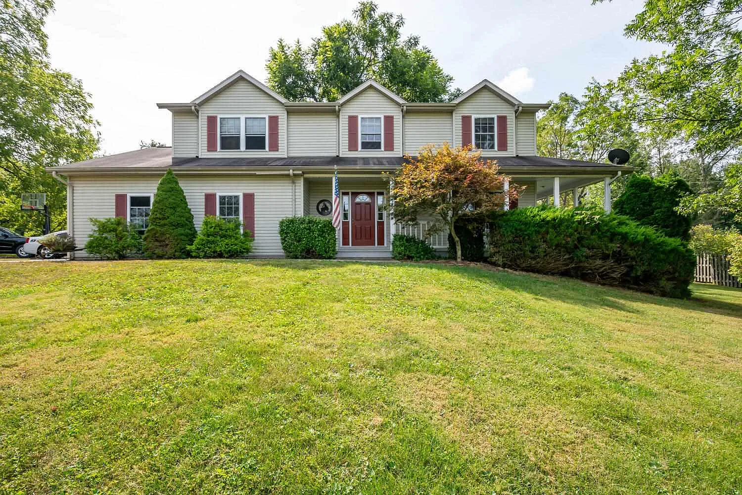 2060 E Moffett Ln photo 1