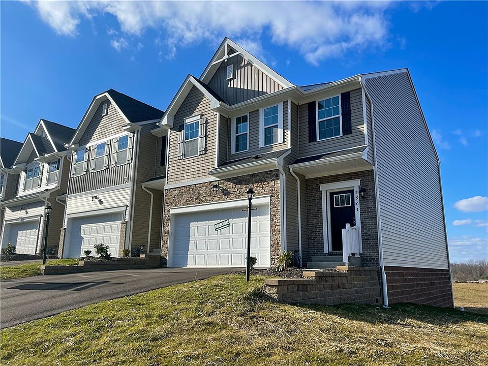 1st image of 1907 Canterbury Dr