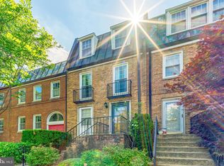 827 6th St SW, Washington, DC 20024