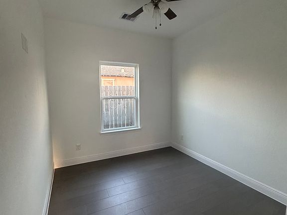 5th image of 8001 Buchanan St #B