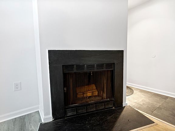 5th image of 4389 Pembrook Village Dr #83