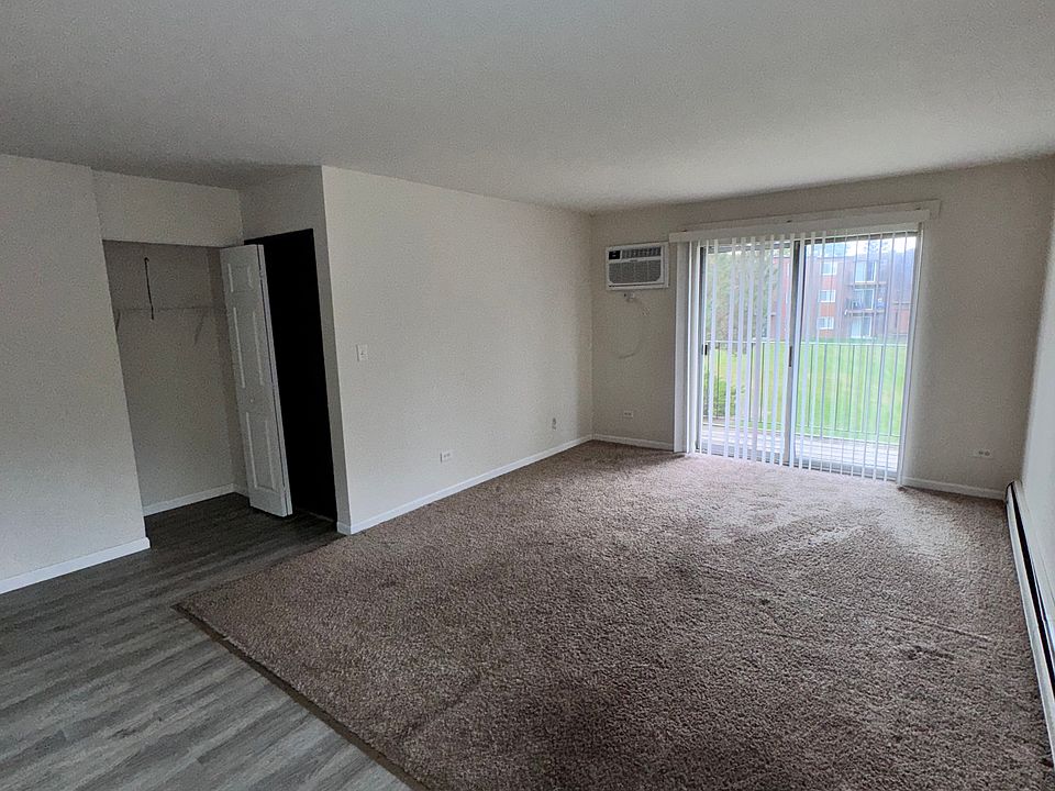 1st image of 709 Court Of Spruce APT 4