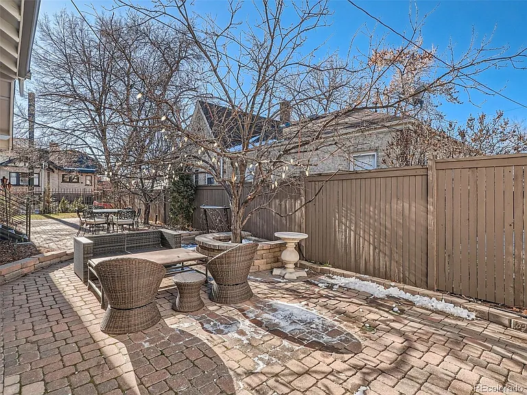 1133 E Virginia Ave #B — Photo 32