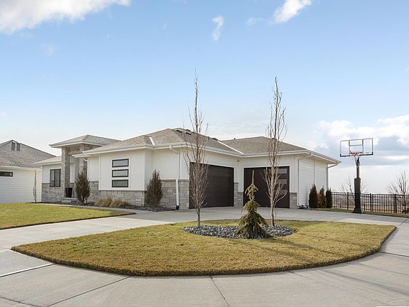 3rd image of 21775 K St