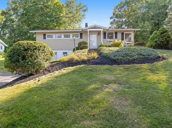 376 Northfield Way, Camillus, NY 13031