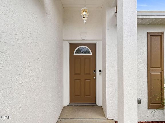 4th image of 6314 Hilltop Ave