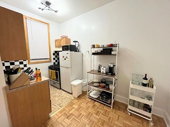 3rd image of 129 Atlantic Ave #2R