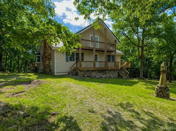 230 Wagonwheel Dr, Camdenton, MO 65020