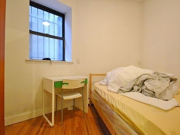 5th image of 157 W 106th St #3