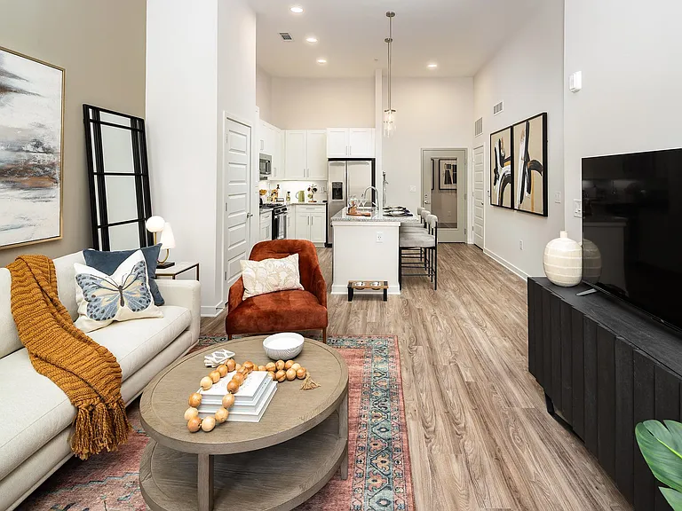 Aura Creekside Apartments — Photo 13