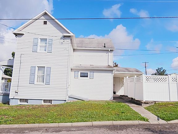 3rd image of 132 Utah Ave