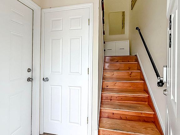 3rd image of 68 Eldridge Ave
