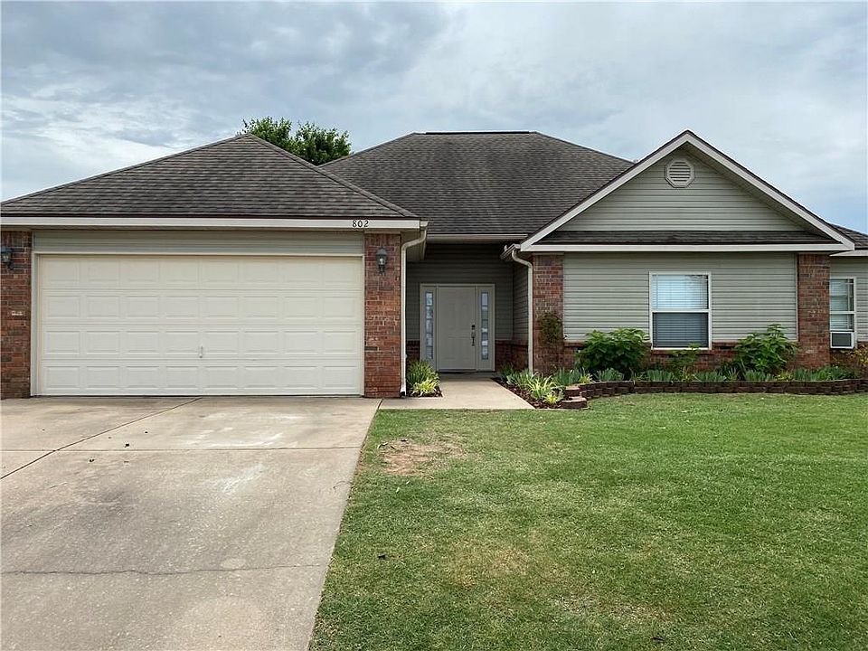 1st image of 802 Gail Dr