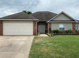 802 Gail Dr, Siloam Springs, AR 72761