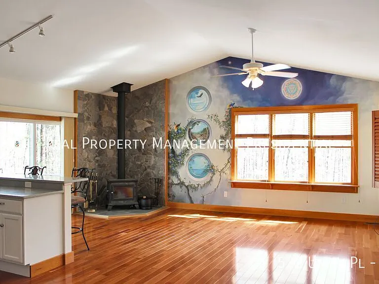 522 Unity Pl #A — Photo 2