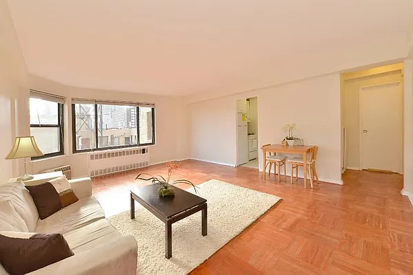 Sold by Level Group | media 10