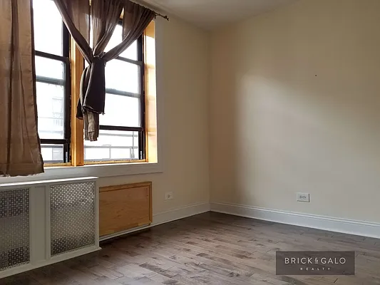 Rented by BRICK & GALO REALTY CORP | media 9