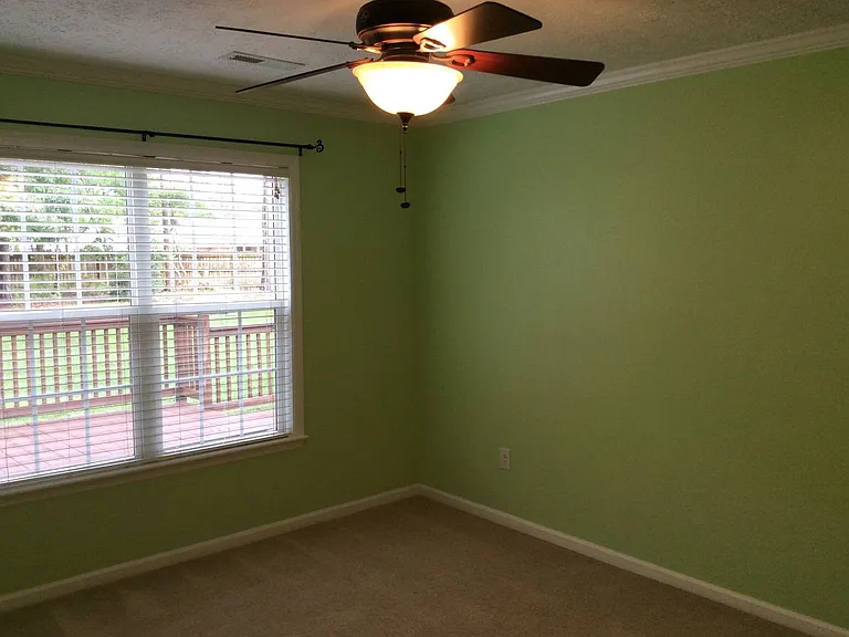 302 Jacqueline Dr — Photo 12
