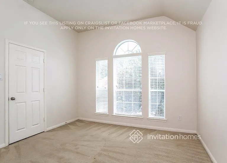 8903 Rolling Rapids Rd — Photo 10