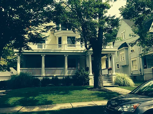 112 Claremont Pl #1 Photo 1