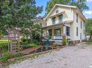 211 S Walnut St, Springfield, IL 62704